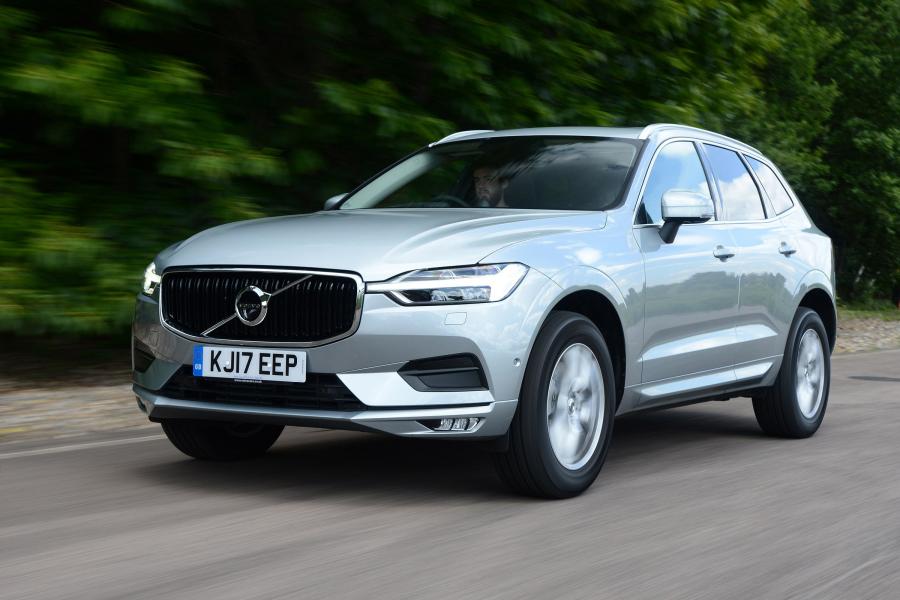  Volvo XC60 D4 Momentum 2017 года  (UK) (фото 2 из 13)
